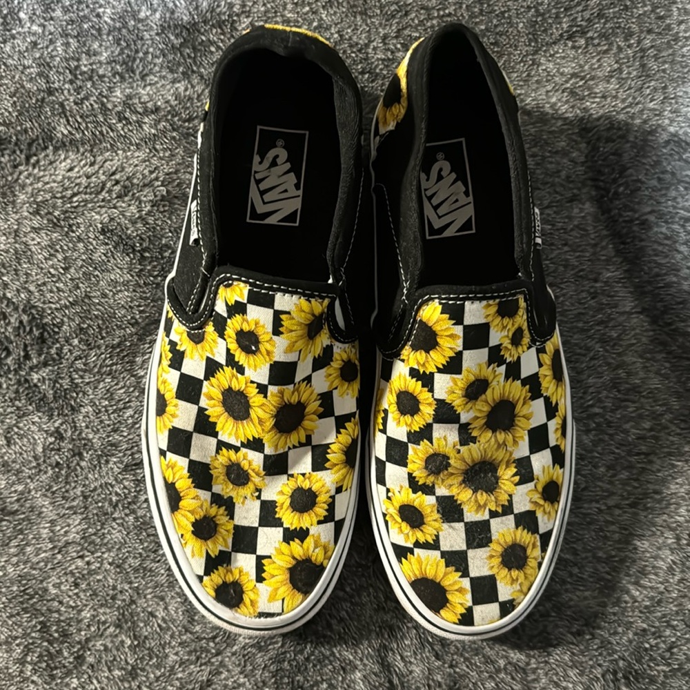 Sunflower and Checked Vans size 9. Perfect condition!